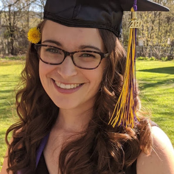 Meet your Posher, Julie - Picture 1 of 1